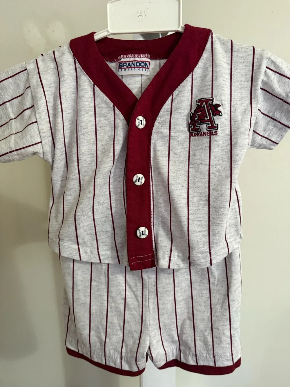 New University of Arkansas Razorbacks Shorts Set